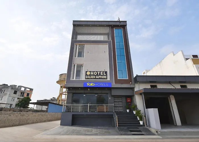 Fabhotel Golden Sapphire Jaipur